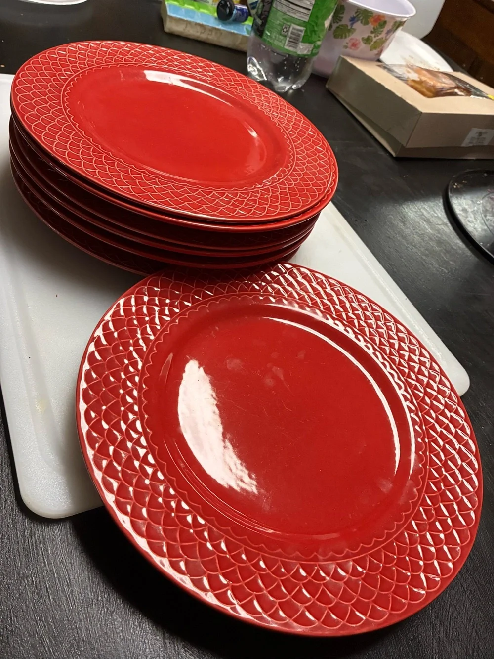 Vibrant Red Scallop-Pattern Ceramic Dinner Plate - Set of 6